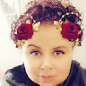 Meet your Posher, Evangelita coco